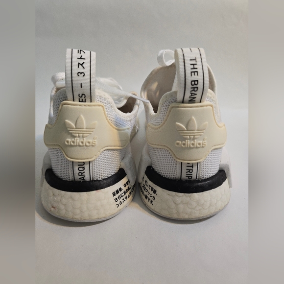 Adidas NMD R1 J Boost Triple White' FW0432 Women's Size 5 1/2 - Picture 5 of 12